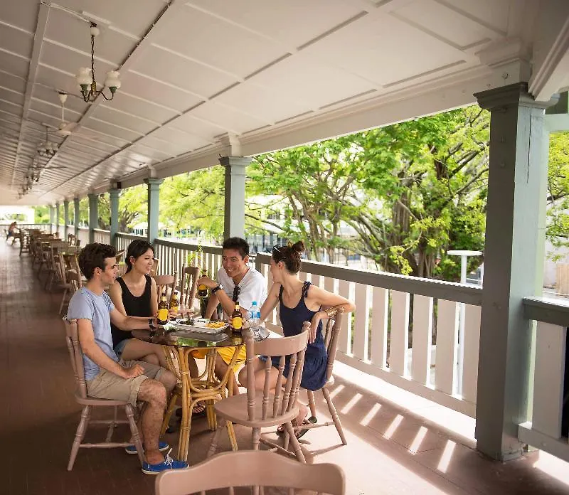 Hides Hotel Cairns 3*,  Australia