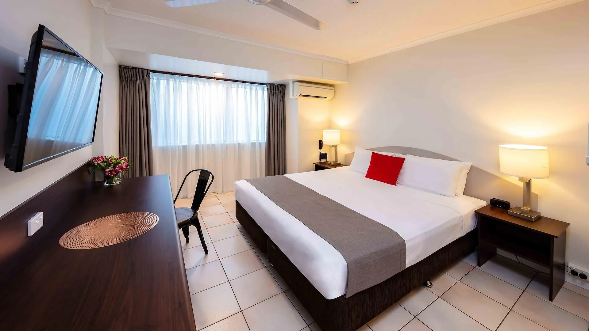Hides Hotel Κερνς