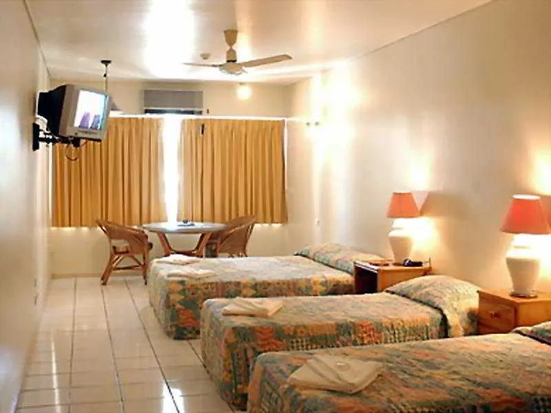 Hides Hotel Cairns 3*,  Australia
