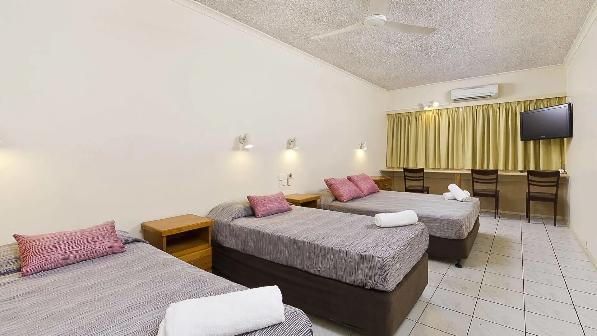 Hides Hotel Cairns